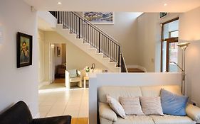 Clifden Coach House
